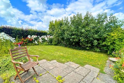 63 Dixton Close, Monmouth, NP25 3PJ