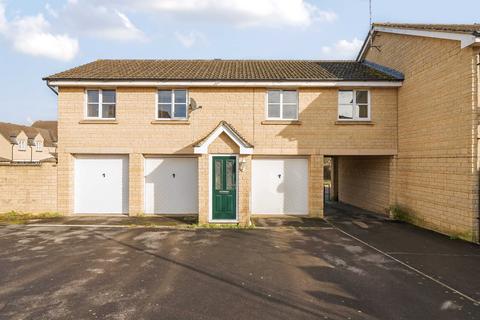 2 bedroom coach house for sale, Park Road, Malmesbury, Wiltshire, SN16