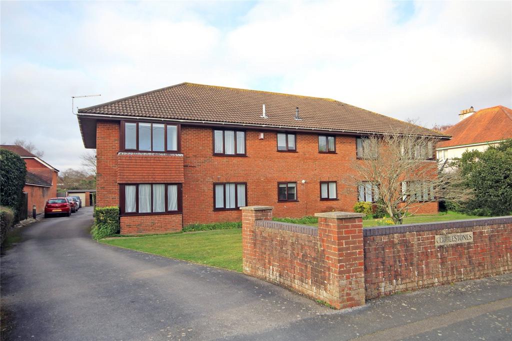 Osborne Road, New Milton, Hampshire... 2 bed apartment for sale £225,000