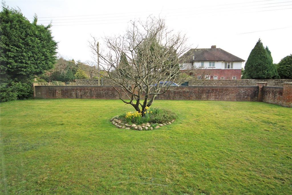 Osborne Road, New Milton, Hampshire... 2 bed apartment for sale £225,000