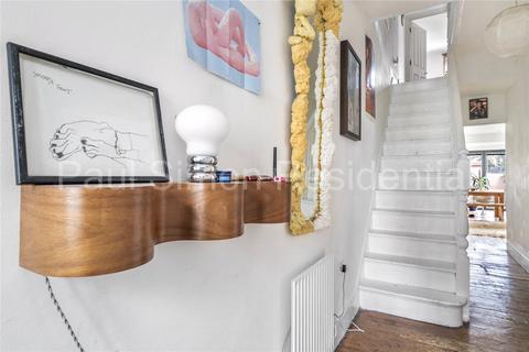 40 Winchelsea Road, London, N17 6XH