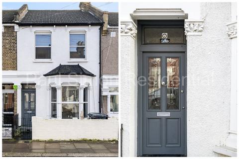 40 Winchelsea Road, London, N17 6XH