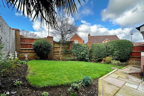 3 bedroom semi-detached house for sale, Trent Close, Shenley, WD7