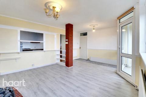 2 bedroom flat for sale, Mansell Close, Leigh-On-Sea