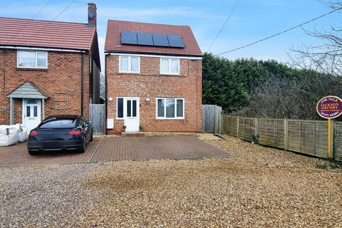 3 bedroom detached house for sale, Watson Road, Long Buckby, Northampton NN6 7PS