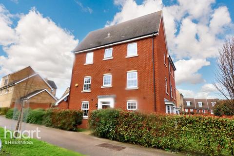 4 bedroom townhouse for sale - Thistle Hill Way, Minster on sea