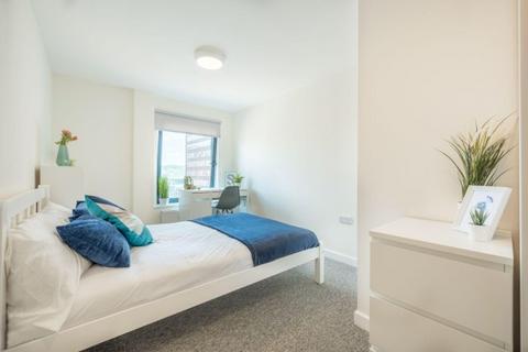 5 bedroom flat to rent, Trippet Lane