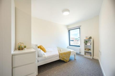5 bedroom flat to rent, Trippet Lane