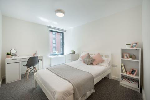 6 bedroom flat to rent, Trippet Lane