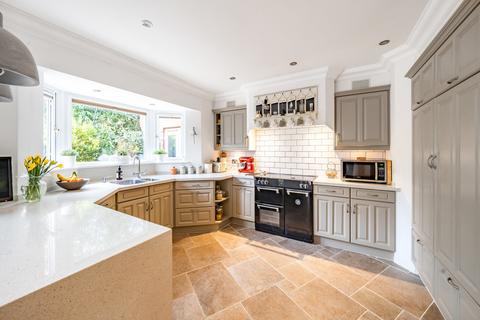 4 bedroom detached house for sale - Chaucombe Place, New Milton, Hampshire, BH25