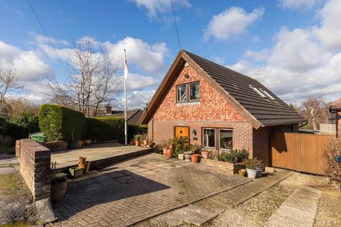 26 Park Crescent, Forest Row, RH18 5ED