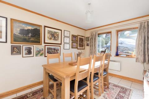 26 Park Crescent, Forest Row, RH18 5ED