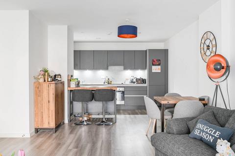 1 bedroom flat for sale, Chamberlain Court, Upton Park, E13
