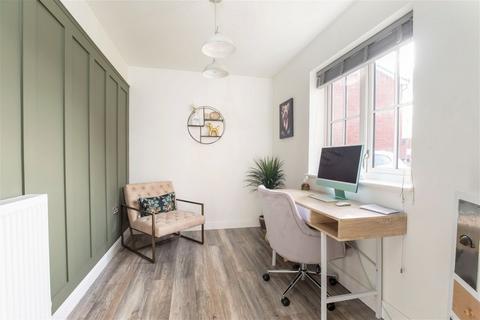 4 Vardroe Way, Tibberton, Droitwich, WR9 7TG