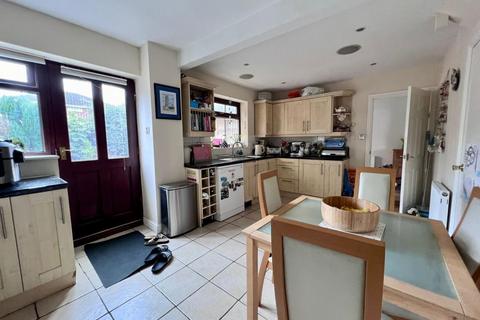 4 bedroom detached house to rent, Newton Le Willows,, Newton
