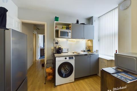 1 bedroom flat for sale - Flagstones, Granville Place, Aylesbury, Buckinghamshire