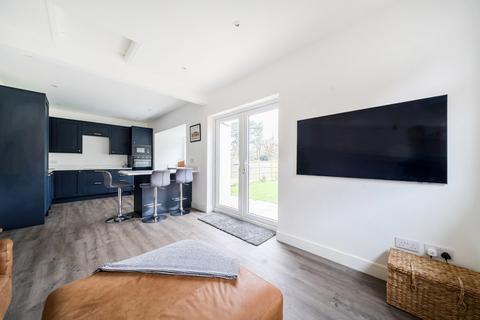 34 The Chase, Ickenham, Uxbridge, UB10 8SS