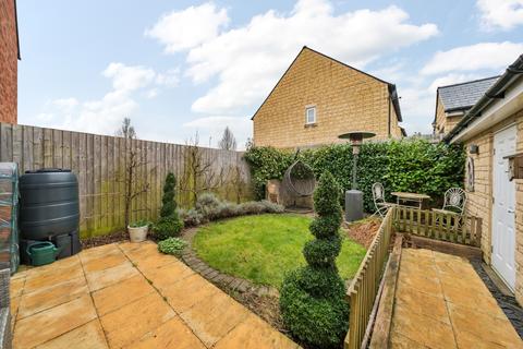 1 Empire Drive, Carterton, OX18 1BZ