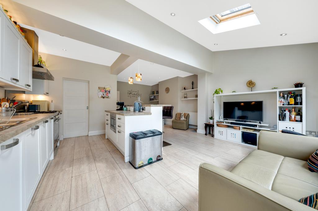 Eden Way, Beckenham 3 bed terraced house for sale £675,000