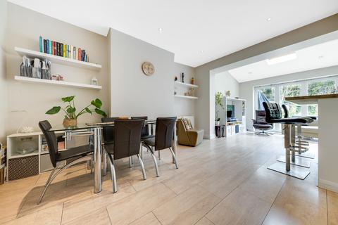 18 Eden Way, Beckenham, BR3 3DJ