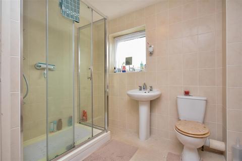 3 bedroom detached house for sale, Richmond Avenue, Kettering NN15