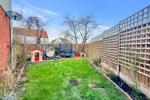 2a Kings Drive, Gravesend, DA12 5BG