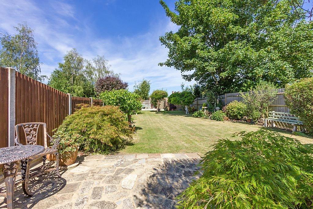 College Road, Sittingbourne, Kent, ME10 3 bed detached house for sale