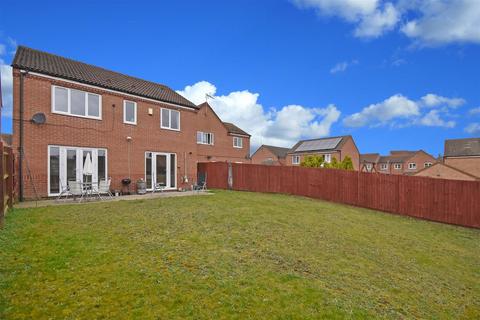 4 bedroom detached house for sale, Siskin Close, Corby NN18