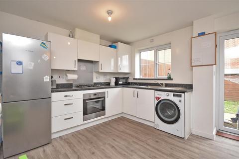 3 bedroom terraced house for sale, The Avenue, Corby NN17