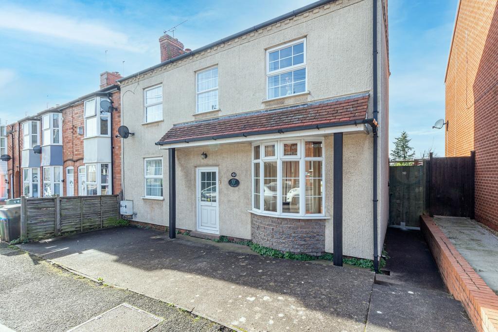 South Road, Aston Fields, B60 3EL 2 bed end of terrace house for sale