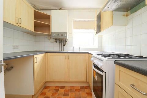 2 bedroom flat for sale - Quilter Close, Luton, Bedfordshire, LU3 2LL