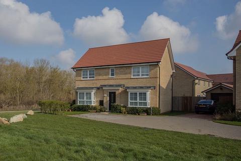 4 bedroom detached house for sale - Broadstone Drive, Hampton Water, Peterborough. PE7 8QR