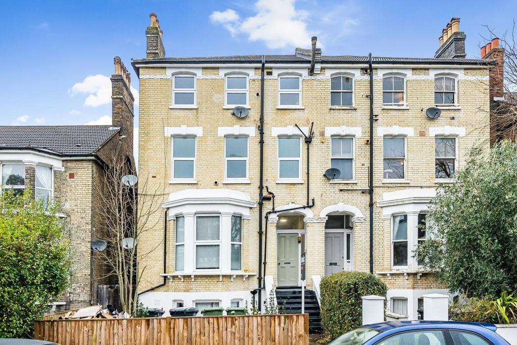Lewin Road, Streatham 1 bed flat for sale £315,000