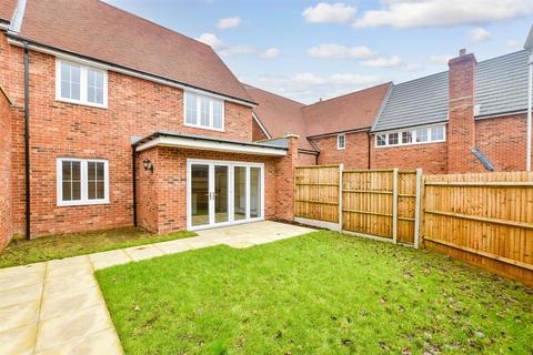 3 bedroom semi-detached house for sale, Maple Leaf Drive, Liberty View, Lenham, Maidstone, Kent