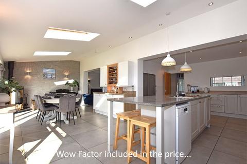 6 Beech Crescent, West Winch, King's Lynn, PE33 0PZ