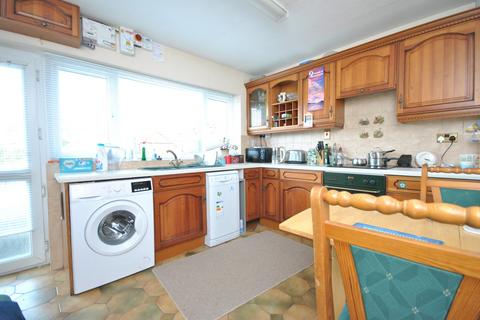2 bedroom bungalow for sale, Silver Street, Cheddar, BS27