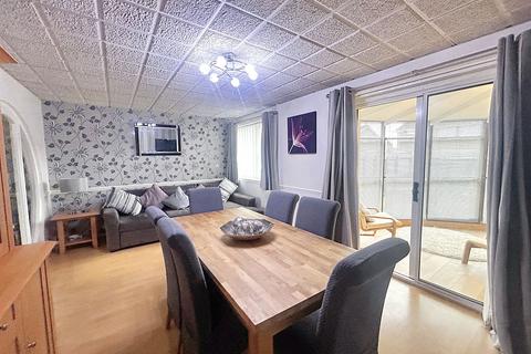 10 Amble Close, Blyth, NE24 4QE