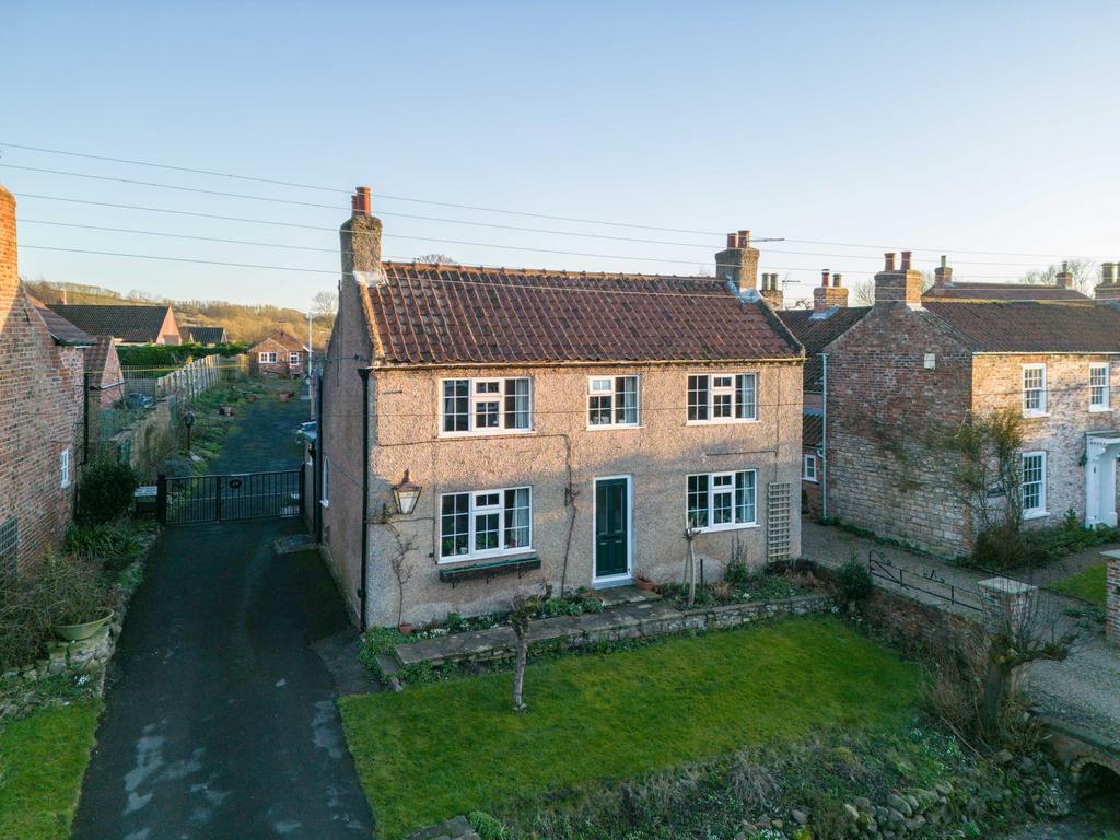 main-street-bishop-wilton-yo42-3-bed-detached-house-575-000