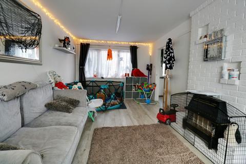3 bedroom semi-detached house for sale, Maylands Drive, Sidcup DA14