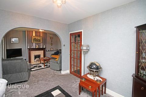 4 bedroom semi-detached house for sale, Sevenoaks Drive,  Thornton-Cleveleys, FY5