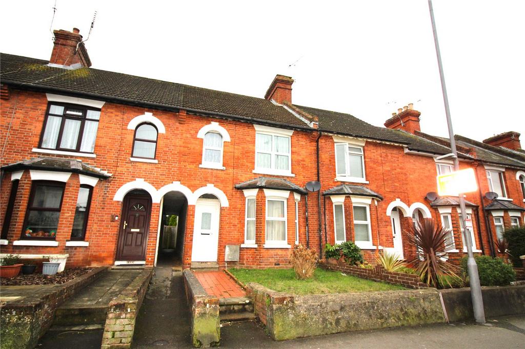 Ashford, Kent TN23 3 bed terraced house to rent £1,175 pcm (£271 pw)