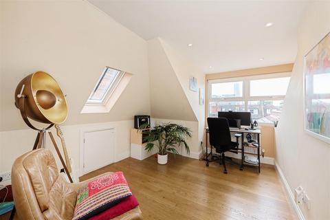 4 bedroom apartment for sale, London W10