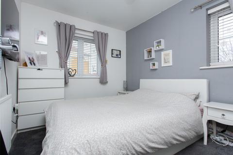 2 bedroom ground floor flat for sale - Dorman Avenue North, Aylesham, CT3