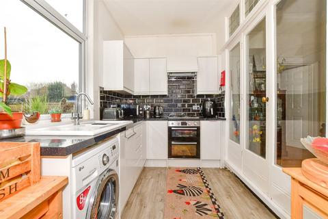 Flat 1a, 6 Cornwall Gardens, Cliftonville, Margate, CT9 2JH