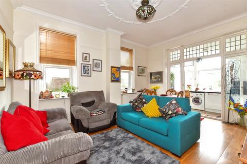 Flat 1a, 6 Cornwall Gardens, Cliftonville, Margate, CT9 2JH