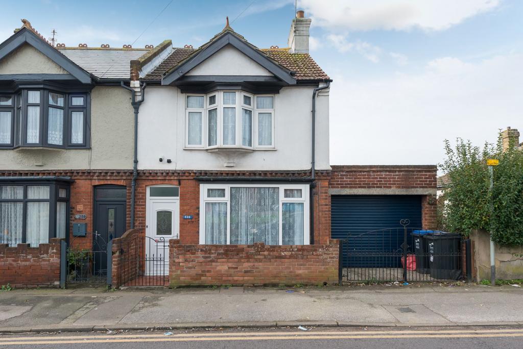 Margate Road Ramsgate Ct12 3 Bed Semi Detached House For Sale £325 000