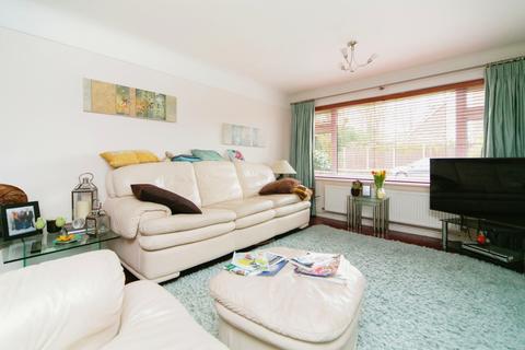 3 bedroom detached house for sale, Dunbeath Avenue, Rainhill, St Helens, L35