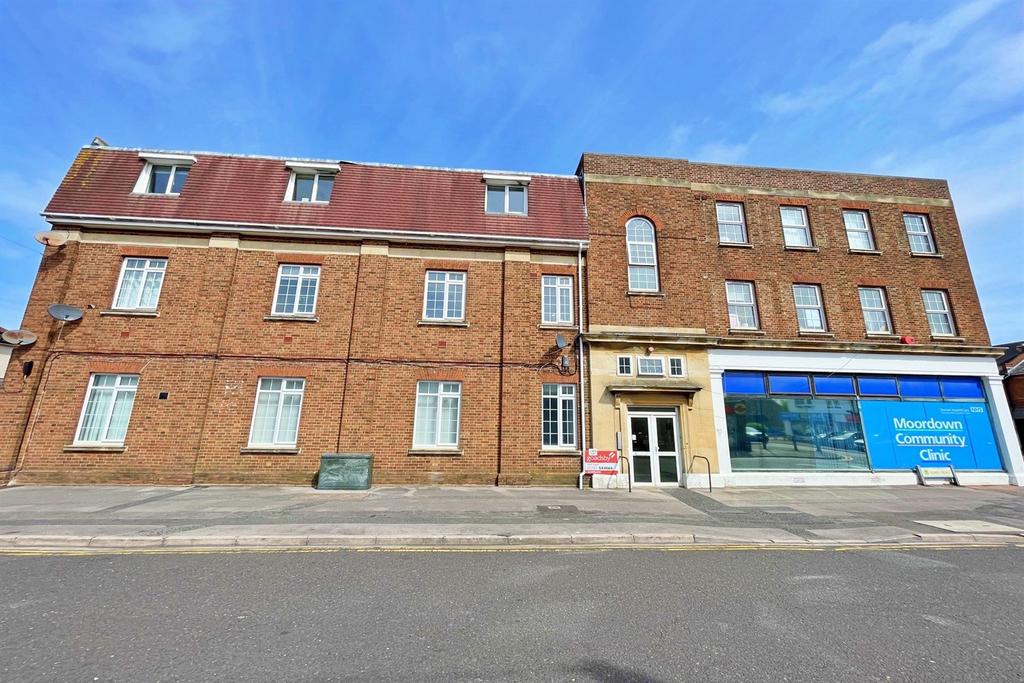 Moordown 2 bed flat for sale £175,000