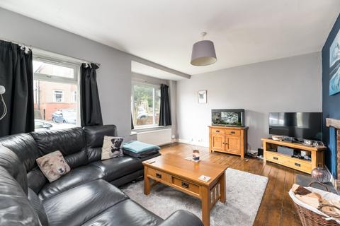 3 bedroom semi-detached house for sale, Inglewood Drive, Otley, West Yorkshire, LS21