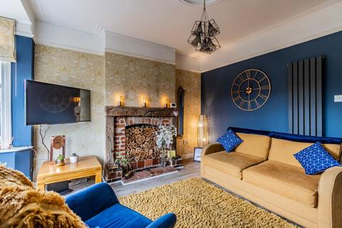 77 Carrow Road, Norwich, NR1 1HS